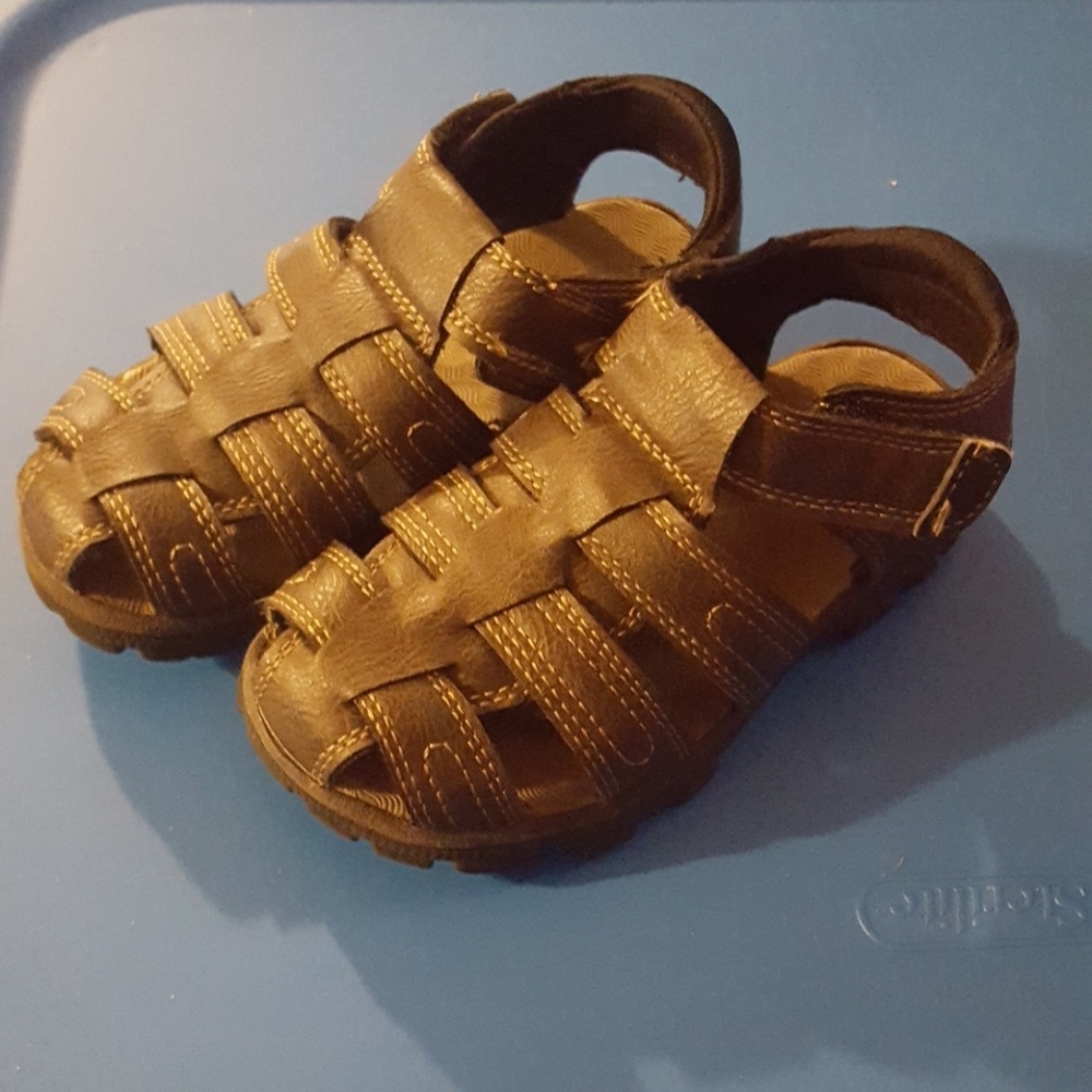 boys sandles
